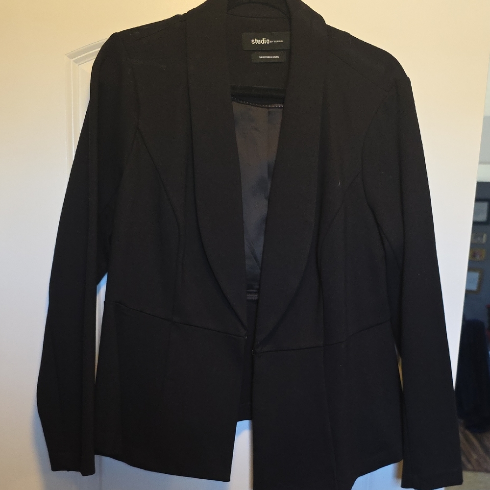 Studio Women's Classic Black Suit Jacket